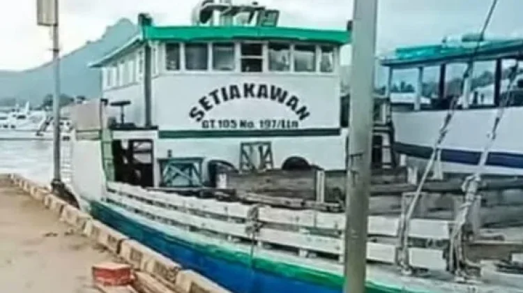 KLM Setia Kawan GT 105 Tenggelam Diperairan Bambaea