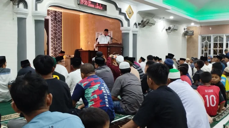 Wawali Sudirman Hadiri Safari Ramadan di Lapulu