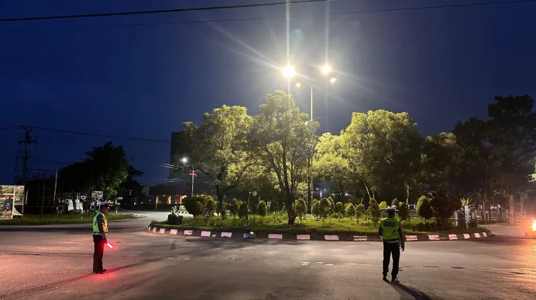 Cegah Balap Liar, Ditlantas Polda Sultra Gelar Patroli Subuh