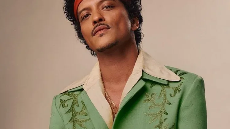Bruno Mars Resmi Rilis 'The Romantic'