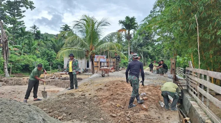 Pemerataan Jalan Jembatan TMMD Dukung Ekonomi Warga Sambuli
