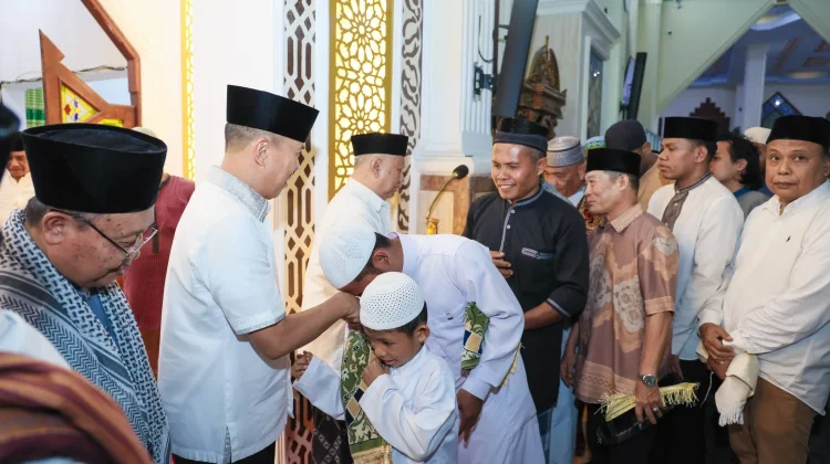 Gubernur Sulawesi Tenggara Safari Ramadan di Masjid Al-Kautsar