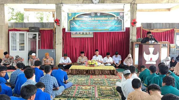 Ditbinmas Polda Sultra Gelar Pesantren Kilat Bagi Pelajar