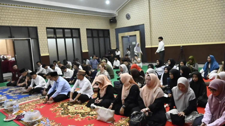 Kemenkum Sultra Gelar Buka Puasa Bersama