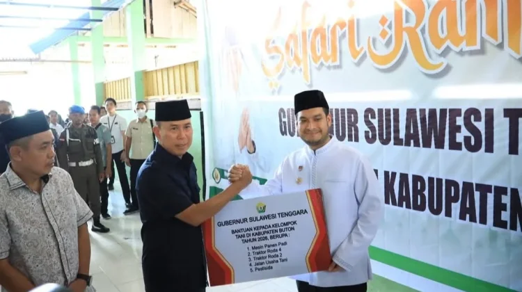 Gubernur Sultra Salurkan Bantuan Pertanian Rp.2,1 M di Buton