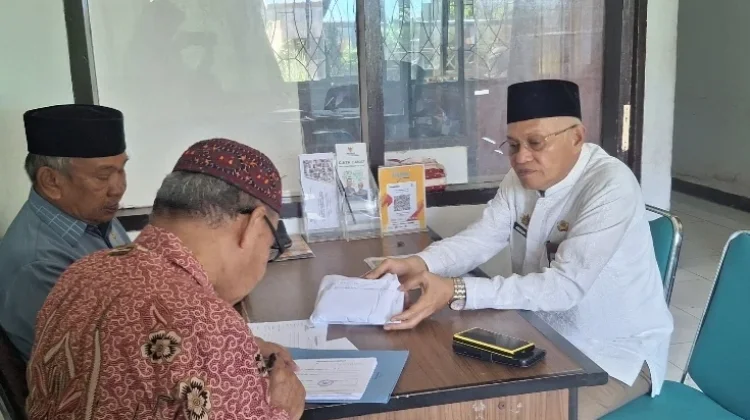 Sekda Sultra Ajak ASN Tunaikan Zakat di Baznas