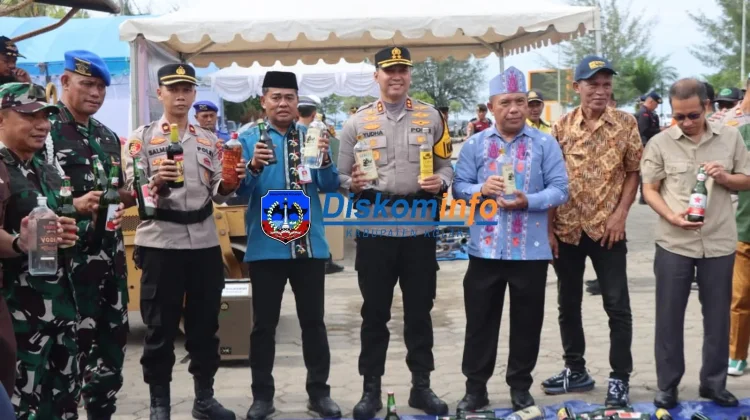 Pemkab Kolaka Hadiri Apel Gelar Pasukan Operasi Ketupat 2026