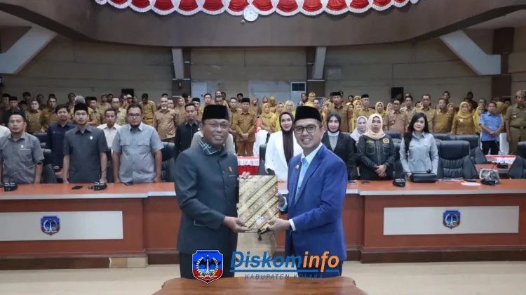 Bupati Kolaka Serahkan LKPJ Tahun Anggaran 2025 pada Rapat Paripurna DPRD