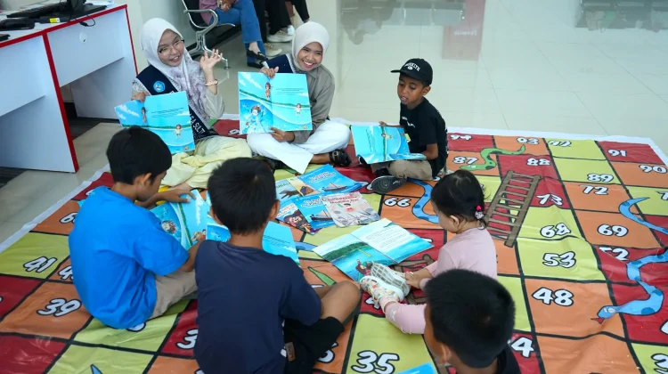 Balai Bahasa Sultra Hadirkan Mudik Asyik Baca Buku di Bandara Haluoleo