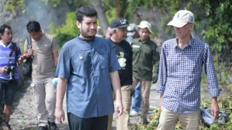 Bupati Buton Pimpin Aksi Bersih Lingkungan Bersama TNI-POLRI