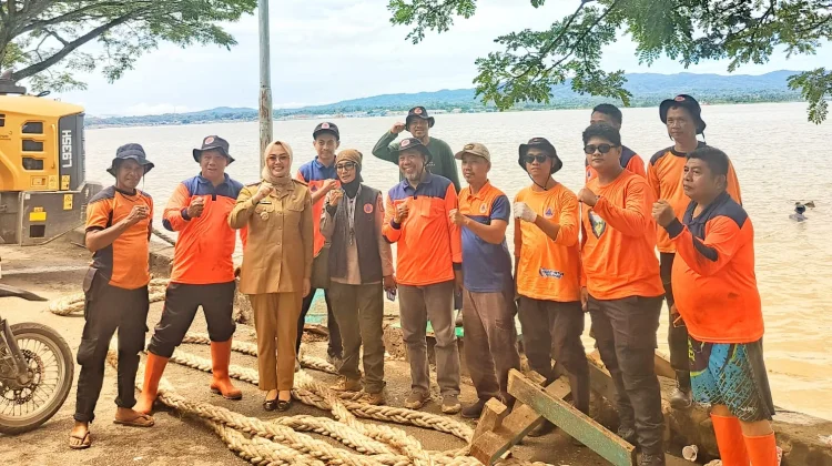 Walikota Kendari Apresiasi Gerak Cepat BPBD Pembersihan Bangkai Kapal