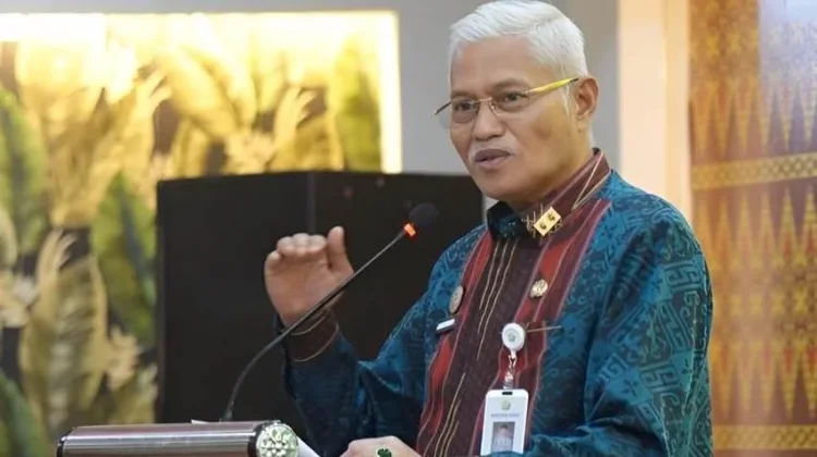 Sekda Sultra Resmi Layangkan Surat Permohonan Mutasi Secara Pribadi