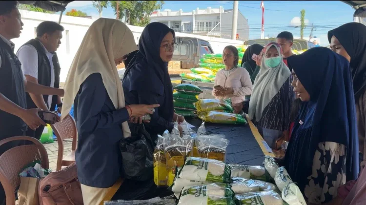 Batalyon A Pelopor Brimob Sultra Gelar Pasar Murah