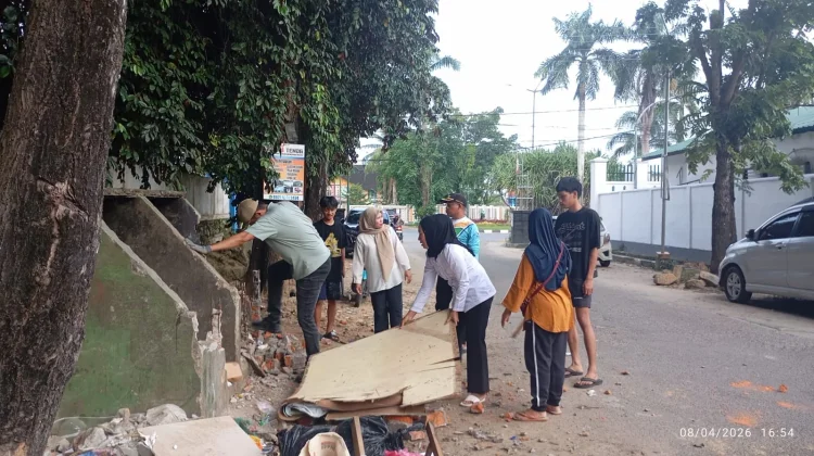 Pembongkaran Bak Sampah di Kadia, Wujudkan Lingkungan Bersih