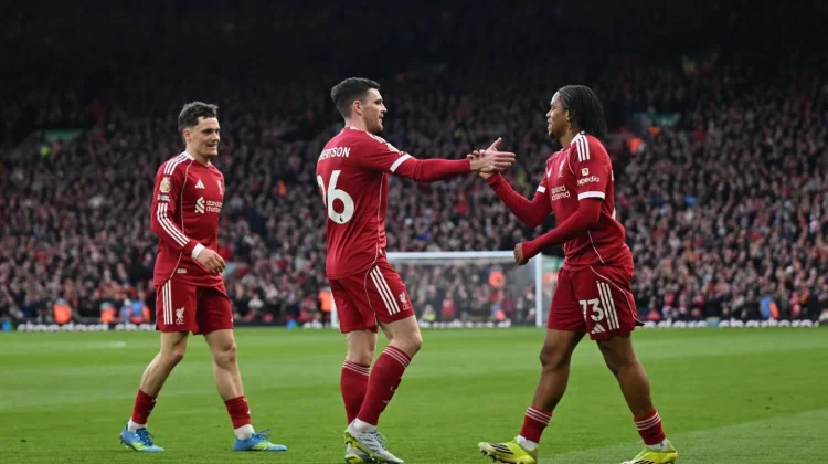 Remaja Ngumoha Bersinar, Liverpool Hajar Fulham 2-0
