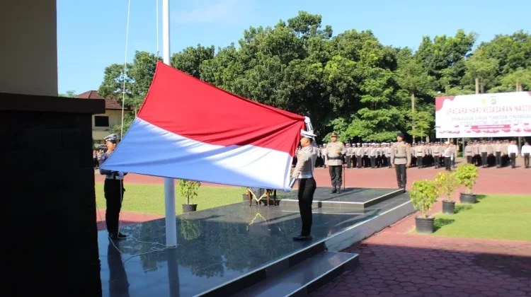 Pimpin Upacara Kesadaran Nasional, Kapolda Sultra Tekankan Kepekaan Personel