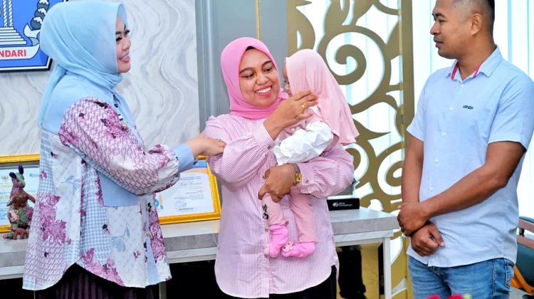 Bayi Temuan di Lahundape Resmi Dapatkan Orang Tua Asuh