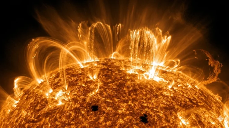 Fenomena Plasma Raksasa yang Lebih Dahsyat dari Badai Api