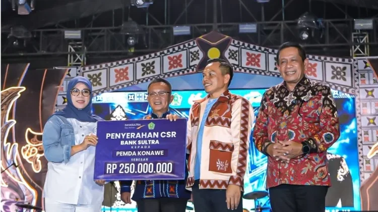 Bank Sultra Serahkan CSR Rp250 Juta di Puncak HUT Konawe ke-66