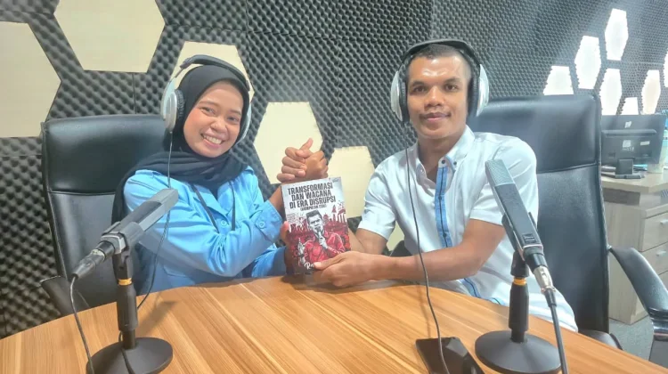 Lantang Bersuara lewat Karya Goresan Pena