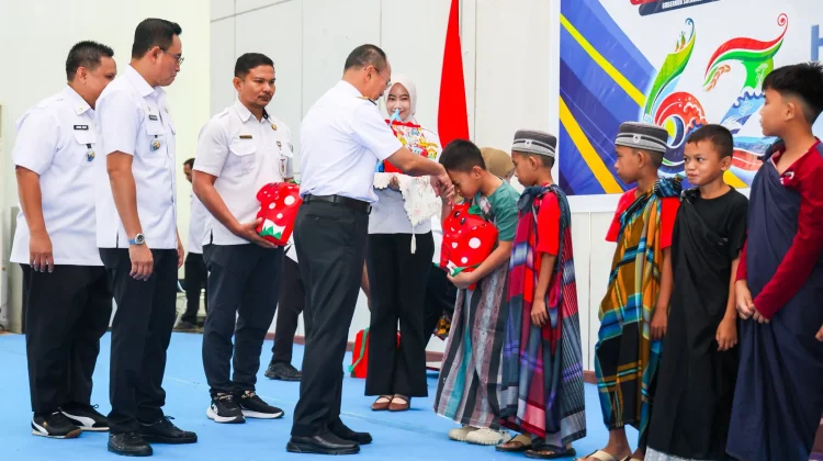 HUT Sultra ke-62, Sebanyak 260 Anak Ikuti Sunatan Massal