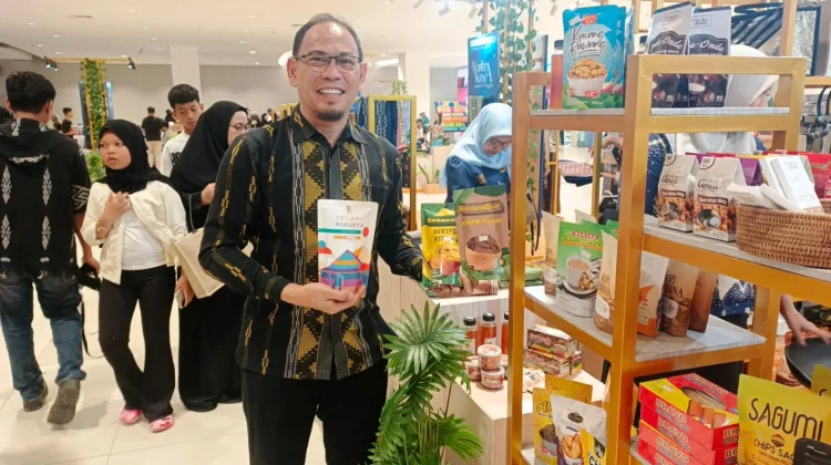 Kanwil Kemenkum Sultra Jajaki Produk di Maimo Sharia Fest 2026