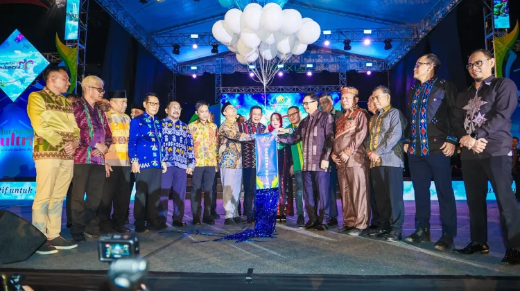 Wakil Gubernur Sultra Tutup Harmoni Sultra 2026 di Lapangan Eks MTQ