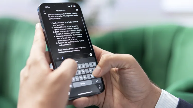 Fenomena Curhat ke AI, Tren Baru di Era Digital