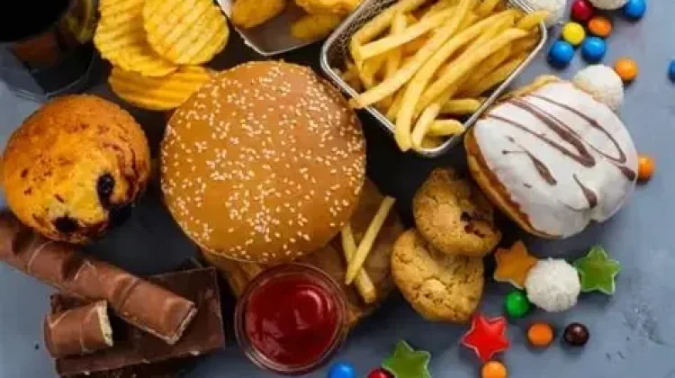 Makanan Pantang bagi Pengidap Kolesterol Tinggi