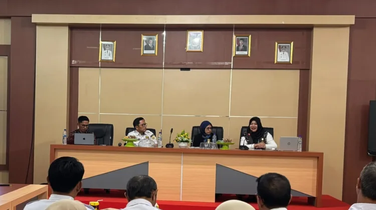 Kemenkum Sultra Jadi Moderator Penguatan HAM bagi ASN Dinas Kesehatan Sultra