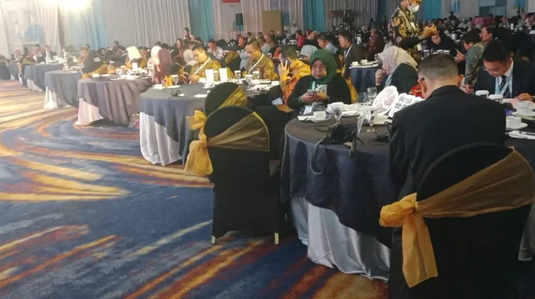 Wali Kota Kendari  Sambut Para Delegasi Internasional U