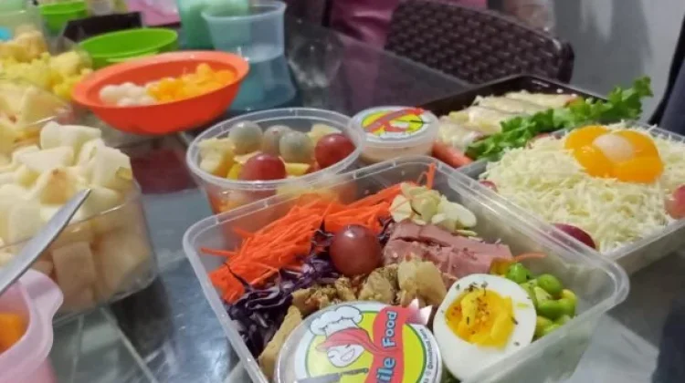 UMKM Kuliner Raup Omzet lewat Platform Online