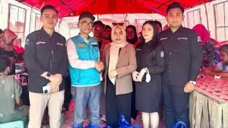 BPR Bahteramas Kendari Serahkan Bantuan Logistik untuk Warga Terdampak Banjir