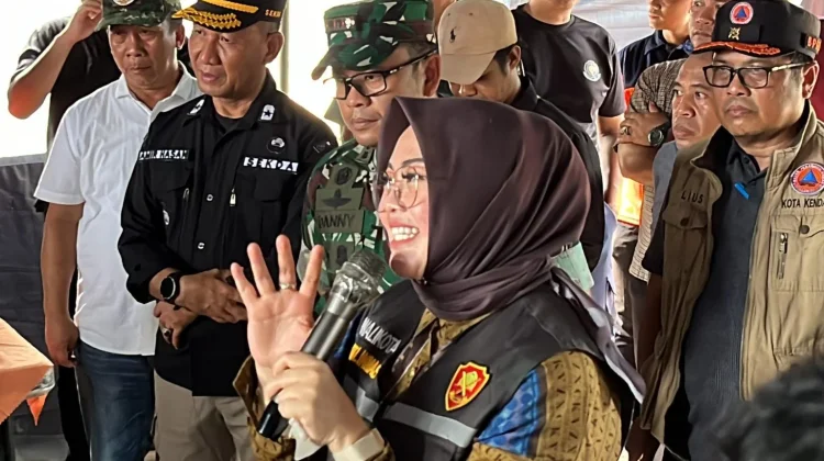 Pemerintah Kota Kendari Salurkan Bantuan Pangan untuk Korban Banjir dan Longsor