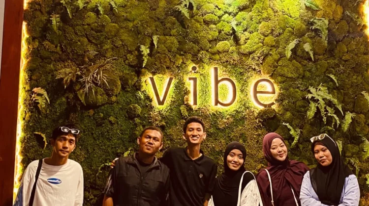 Tren Nongkrong di Coffee Shop Jadi Gaya Hidup Anak Muda