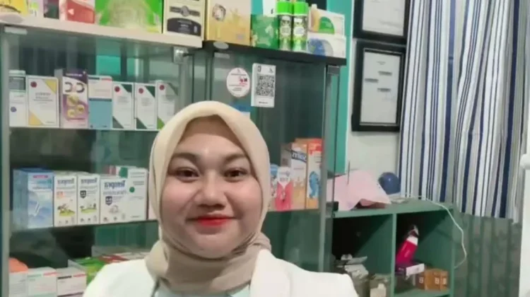 Suplemen Vitamin D, Langkah Kecil Apoteker untuk Kesehatan Metabolik Masyarakat