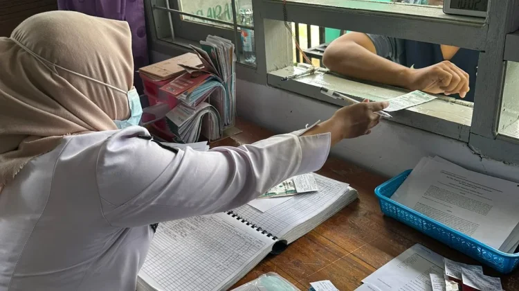 Apt. Putri Pajriani, S.Farm: Edukasi Kesehatan Harus Dimulai dari Apotek