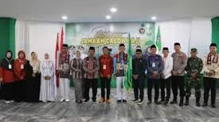 Jemaah Calon Haji Kolaka Utara Berangkat ke Tanah Suci