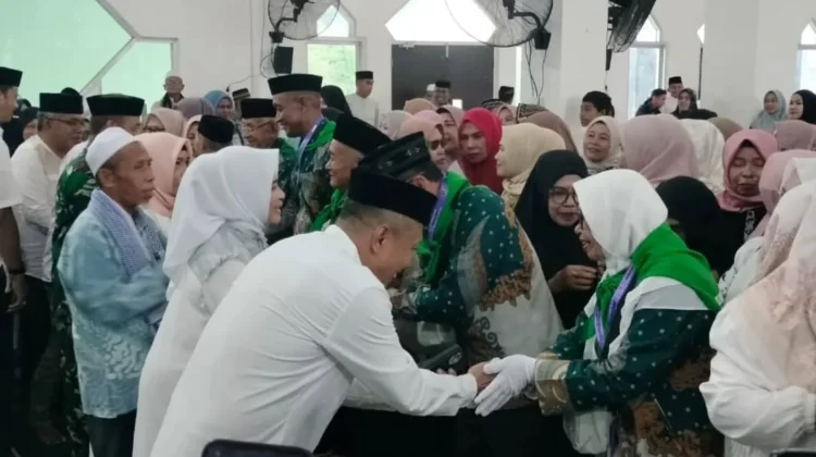 Jamaah Calon Haji asal Butur Berangkat Ketanah Suci