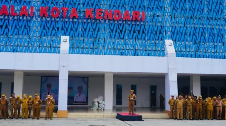 Sekda Kendari Tekankan Disiplin ASN pada Apel Gabungan