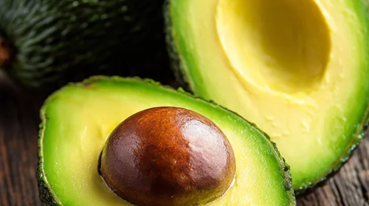 Alpukat, Buah Kaya Nutrisi dengan Banyak Manfaat untuk Kesehatan