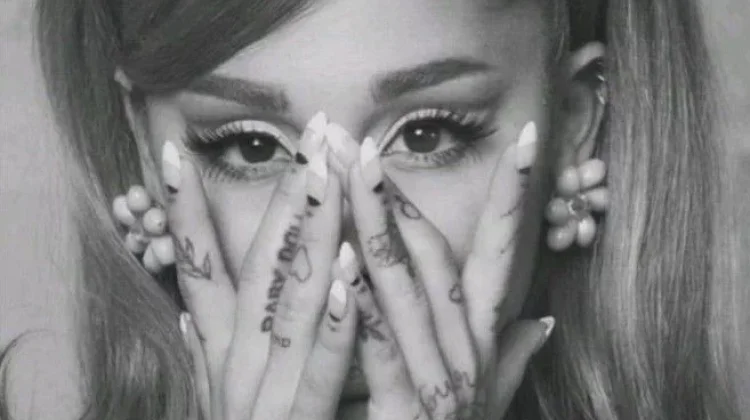 Ariana Grande Hadirkan Edisi Anniversary Dangerous Woman