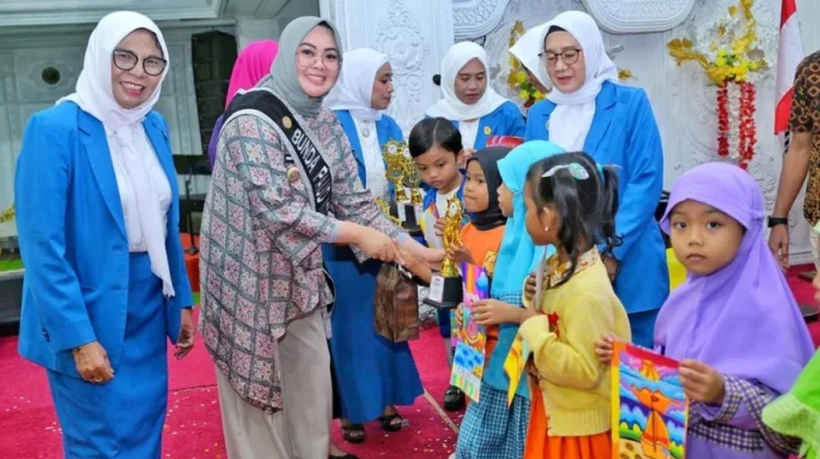 Wali Kota Kendari Hadiri HUT ke-76 IGTKI-PGRI, Tekankan Pentingnya Pendidikan