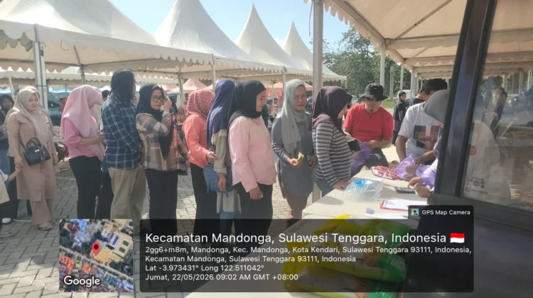 Warga Antre Minyak Goreng, GPM Masih Berlangsung hingga 24 Mei