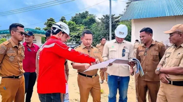 Bupati La Ode Darwin Soroti Kualitas Pembangunan RSUD Muna Barat