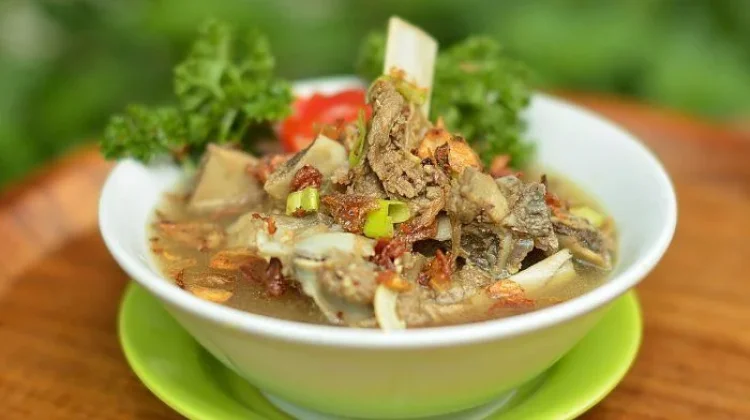 Sup Tulang Sapi Khas Lombok Jadi Favorit