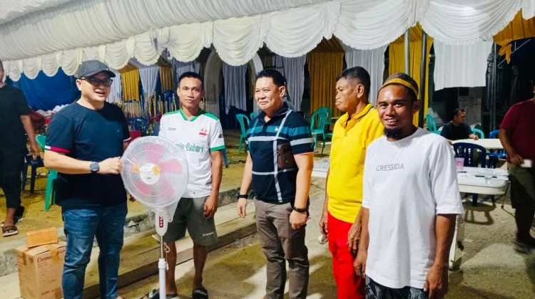 Semarak Lahir Pancasila Kakanwil Kemenkum Sultra Serahkan Hadiah Lomba