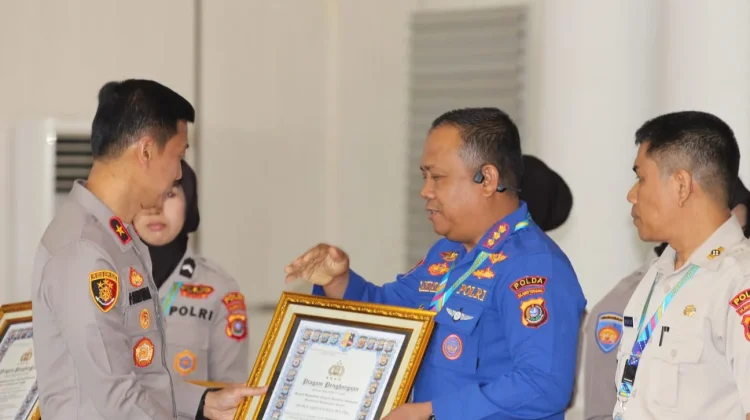 Tiga Satker Terbaik Raih Penghargaan pada Rakernis Fungsi Keuangan Polda Sultra