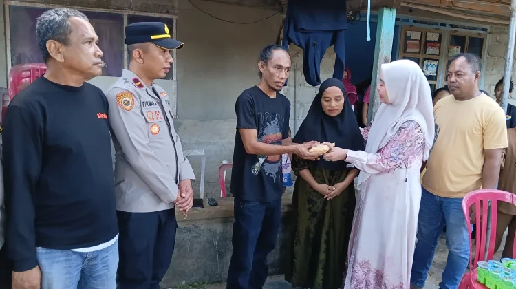 Keluarga Korban Meninggal di Pulau Bokori Terima Uang Duka