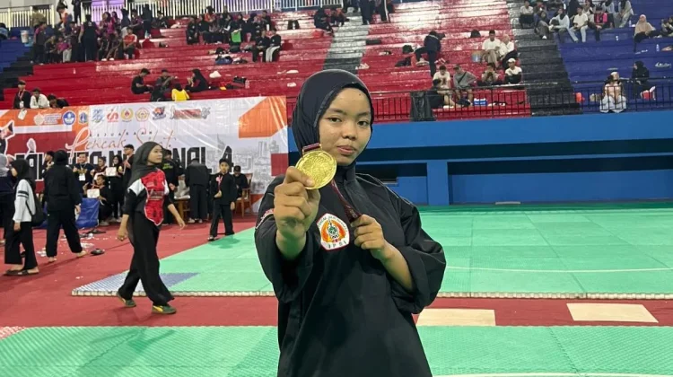 Nurhidayah Harumkan Nama UHO, Raih Medali Emas di Kejuaraan Nasional Pencak Silat
